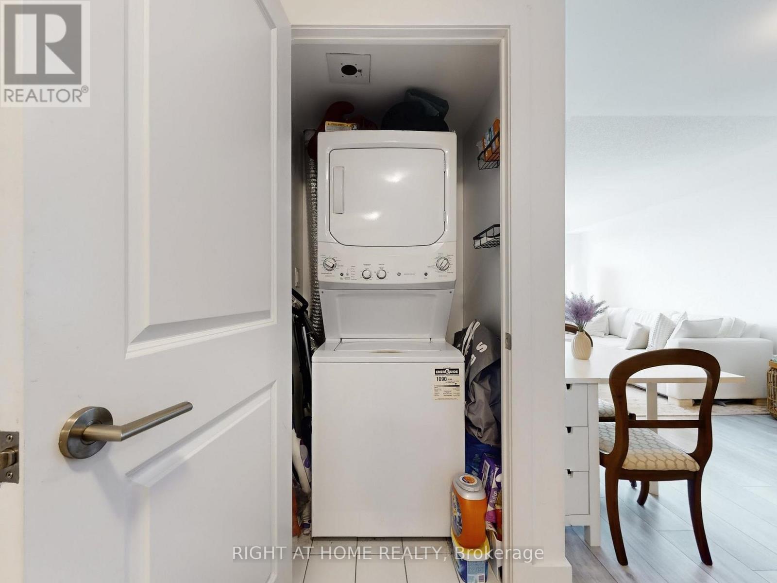 405 - 1215 Bayly Street, Pickering (Bay Ridges), Ontario  L1W 1L7 - Photo 31 - E12981450