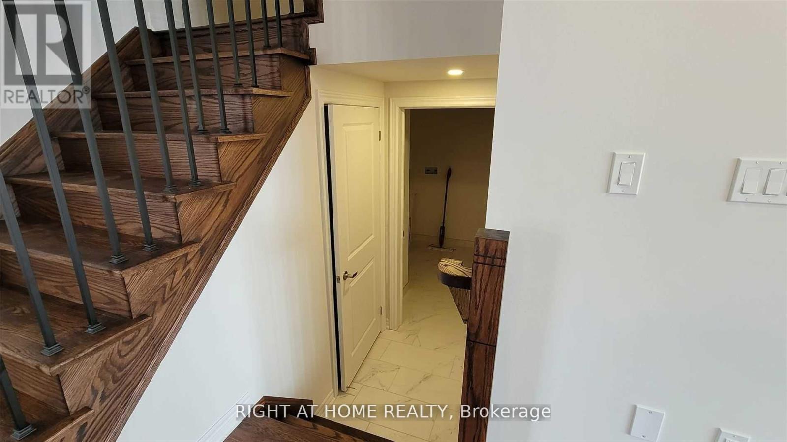 199 Miyako Court, Oshawa, Ontario  L1L 0R7 - Photo 21 - E12981484