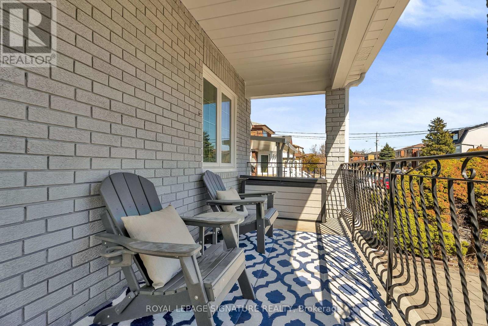 70 Clovelly Avenue, Toronto, Ontario  M6C 1Y3 - Photo 34 - C12973988