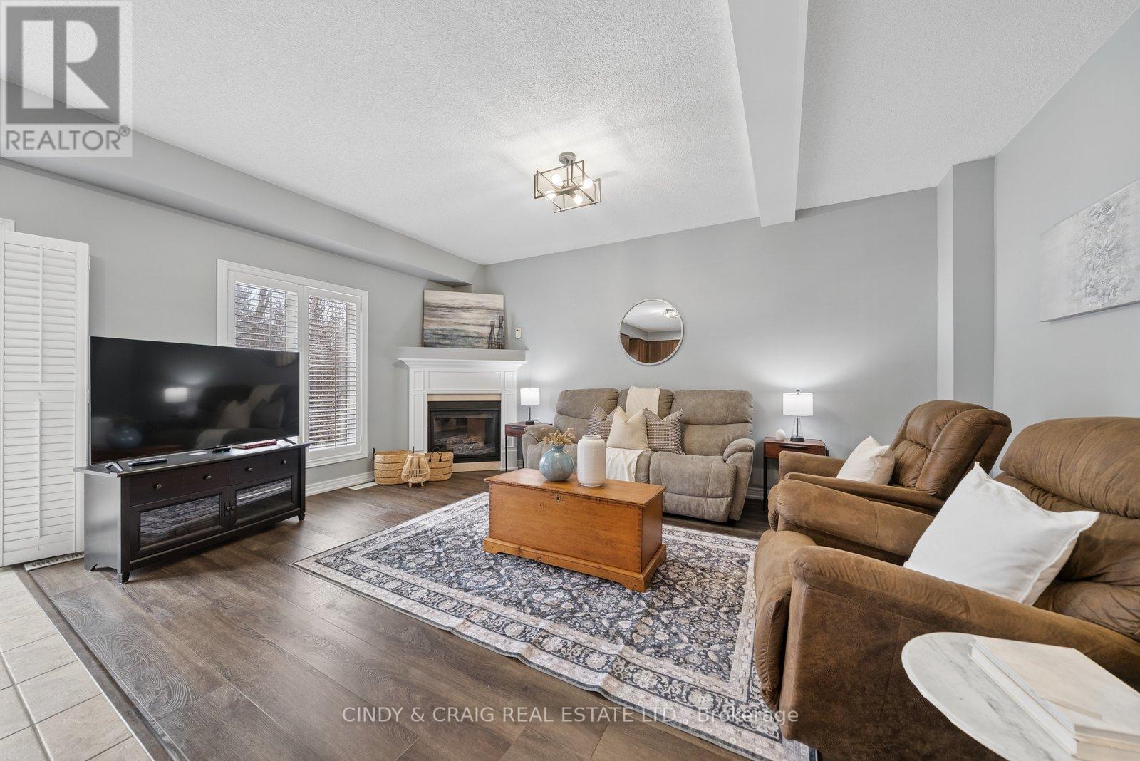 126 Harry Gay Drive, Clarington, Ontario  L1E 0A9 - Photo 4 - E12981704