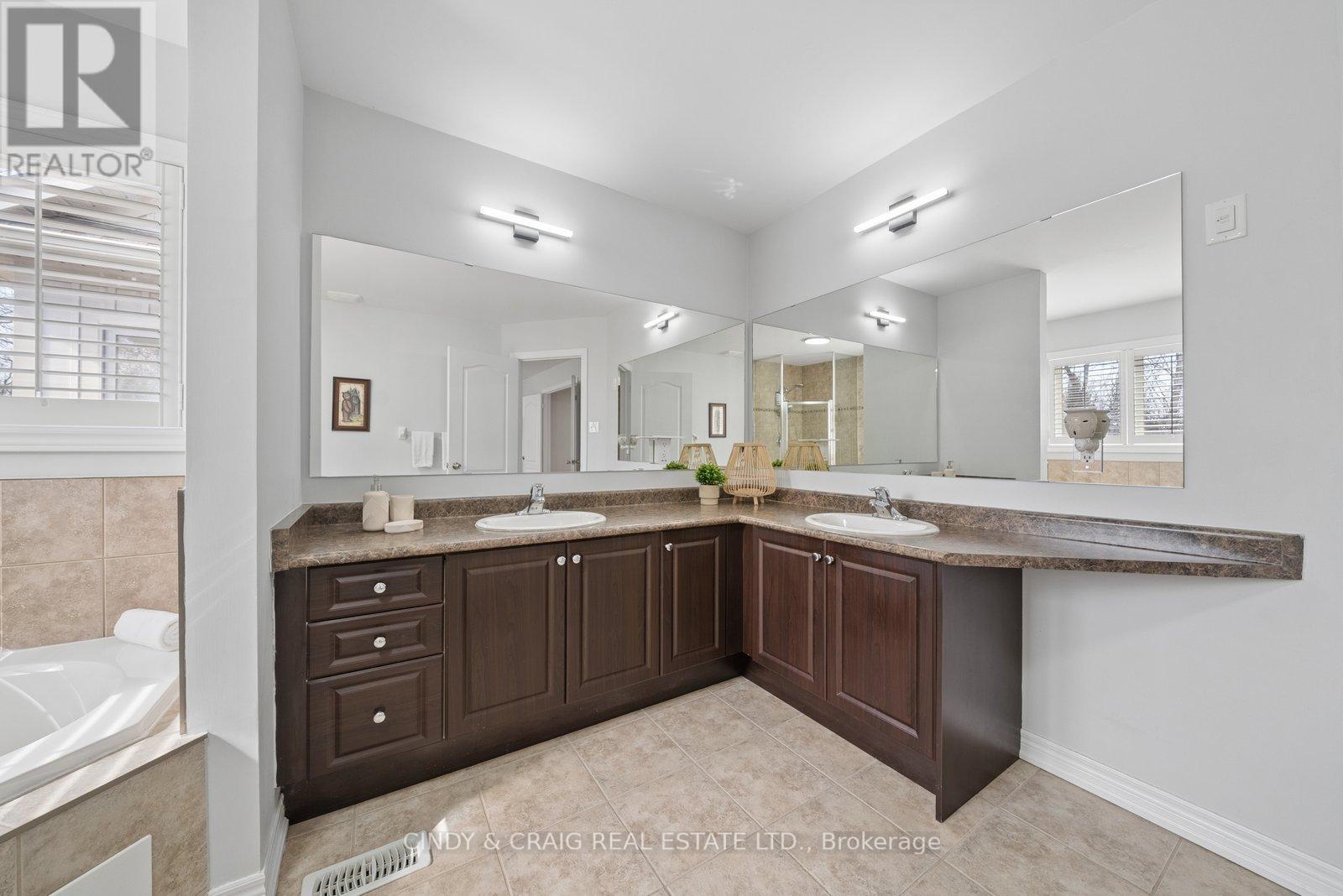 126 Harry Gay Drive, Clarington, Ontario  L1E 0A9 - Photo 9 - E12981704