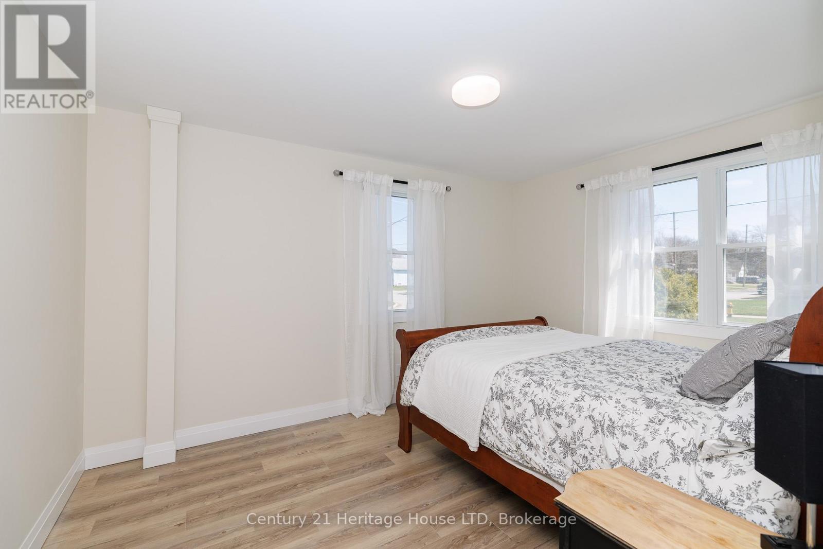 197 Murray Street, Fort Erie, Ontario  L2A 2B7 - Photo 13 - X12981312