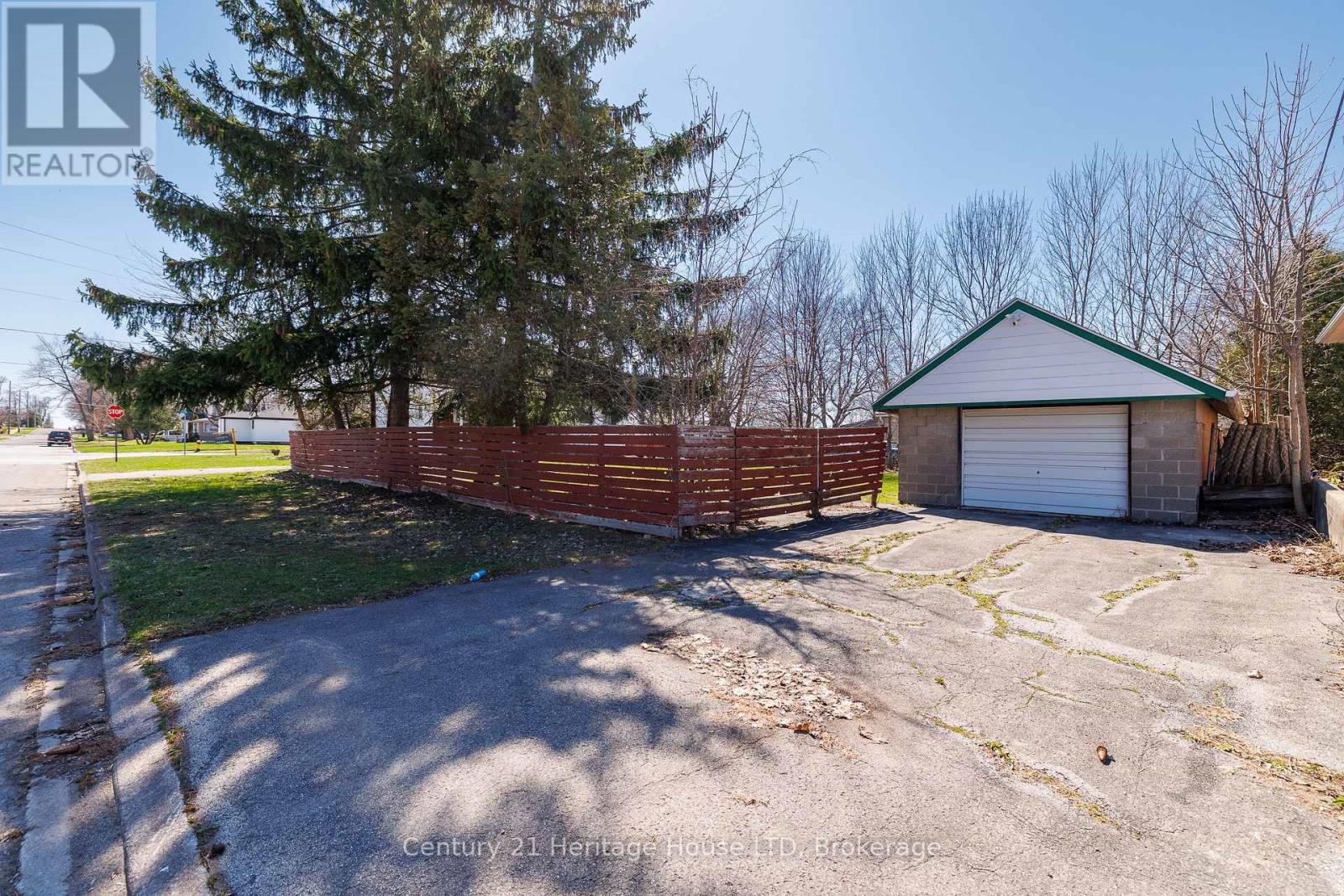 197 Murray Street, Fort Erie, Ontario  L2A 2B7 - Photo 30 - X12981312