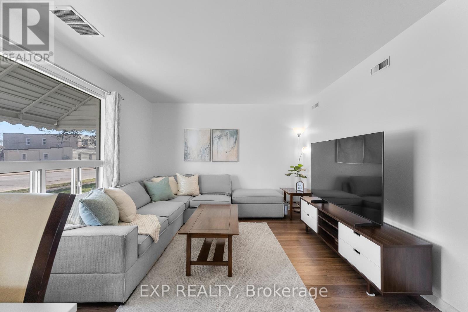 271 Crowland Avenue, Welland, Ontario  L3B 1X5 - Photo 11 - X12981508