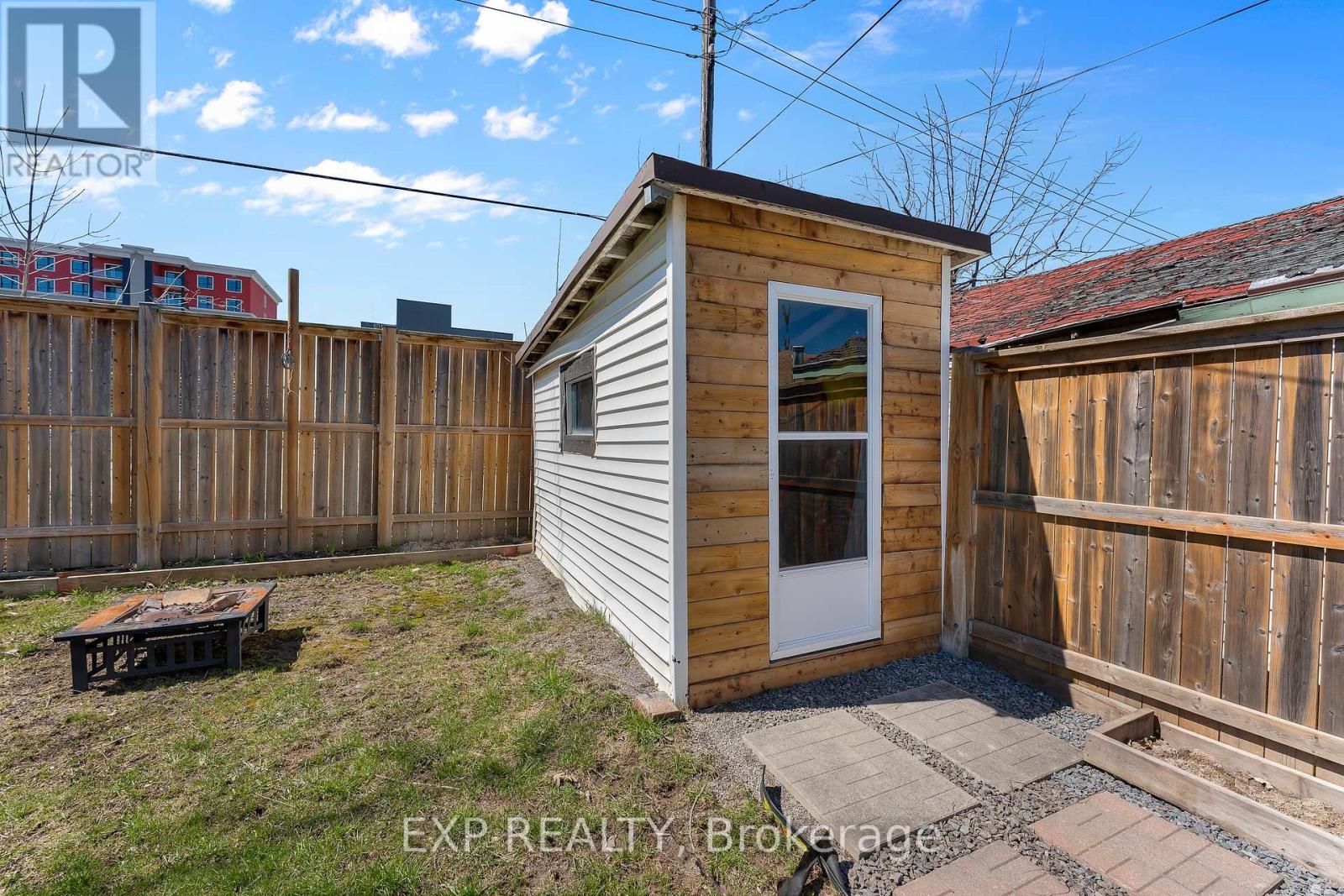 271 Crowland Avenue, Welland, Ontario  L3B 1X5 - Photo 24 - X12981508