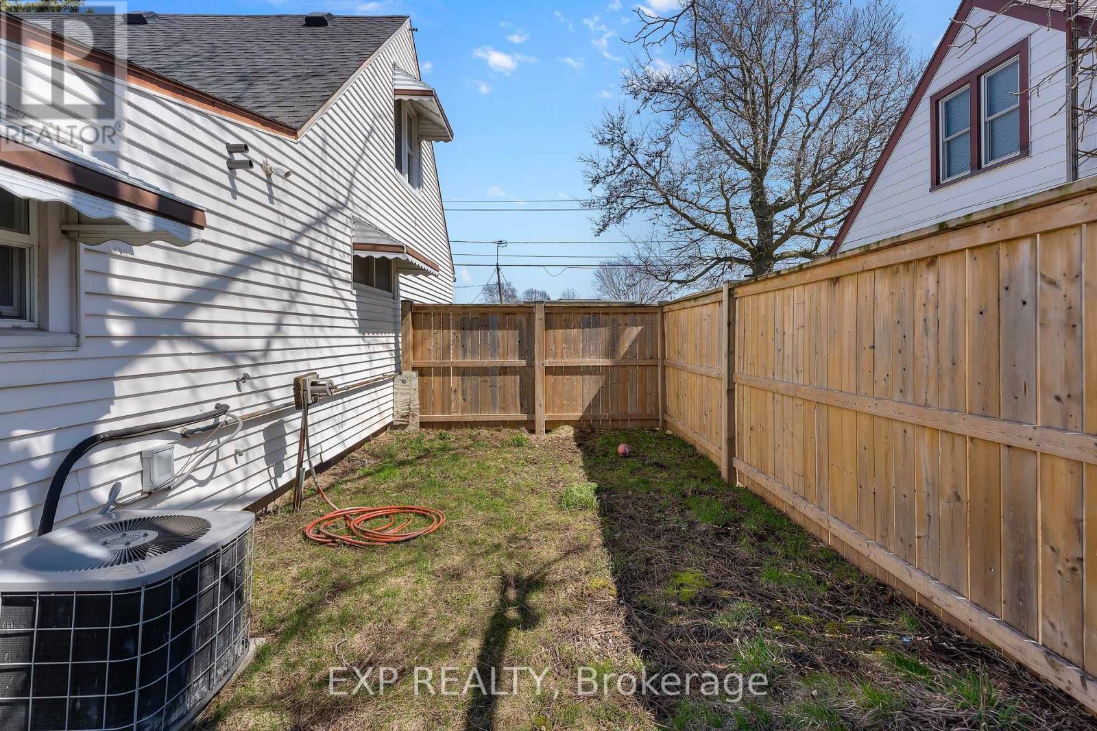 271 Crowland Avenue, Welland, Ontario  L3B 1X5 - Photo 27 - X12981508