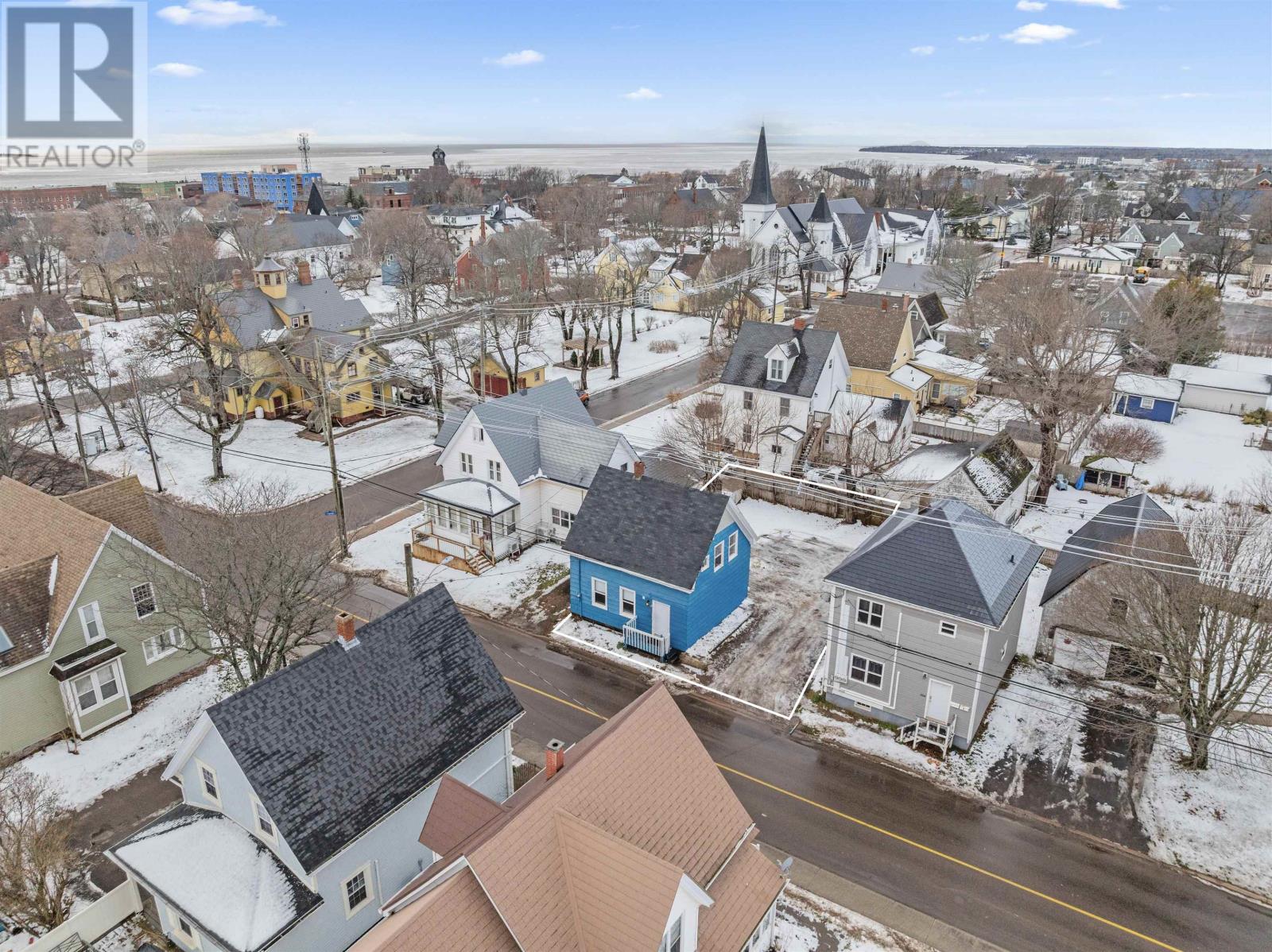 100 Granville Street, Summerside, Prince Edward Island  C1N 2Z6 - Photo 2 - 202606960