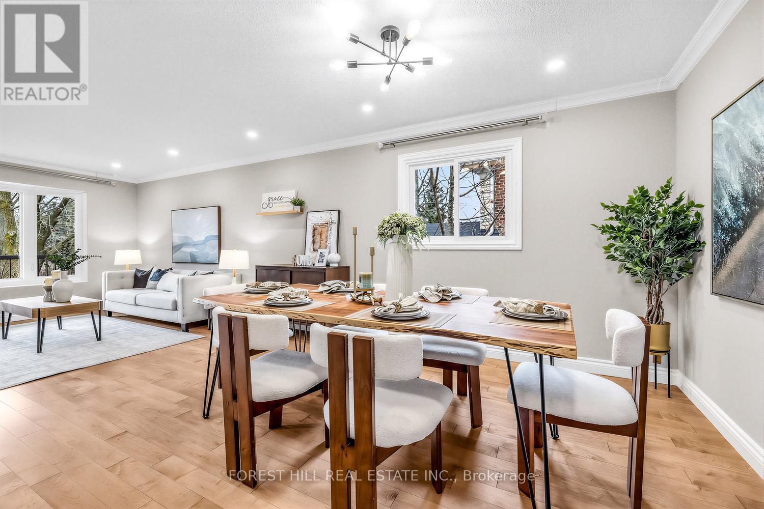 49 Seaton Drive, Aurora, Ontario  L4G 3W9 - Photo 9 - N12880694