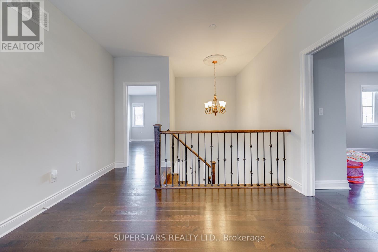 1070 Wilbur Pipher Circle, Newmarket, Ontario  L3X 3H7 - Photo 18 - N12981476