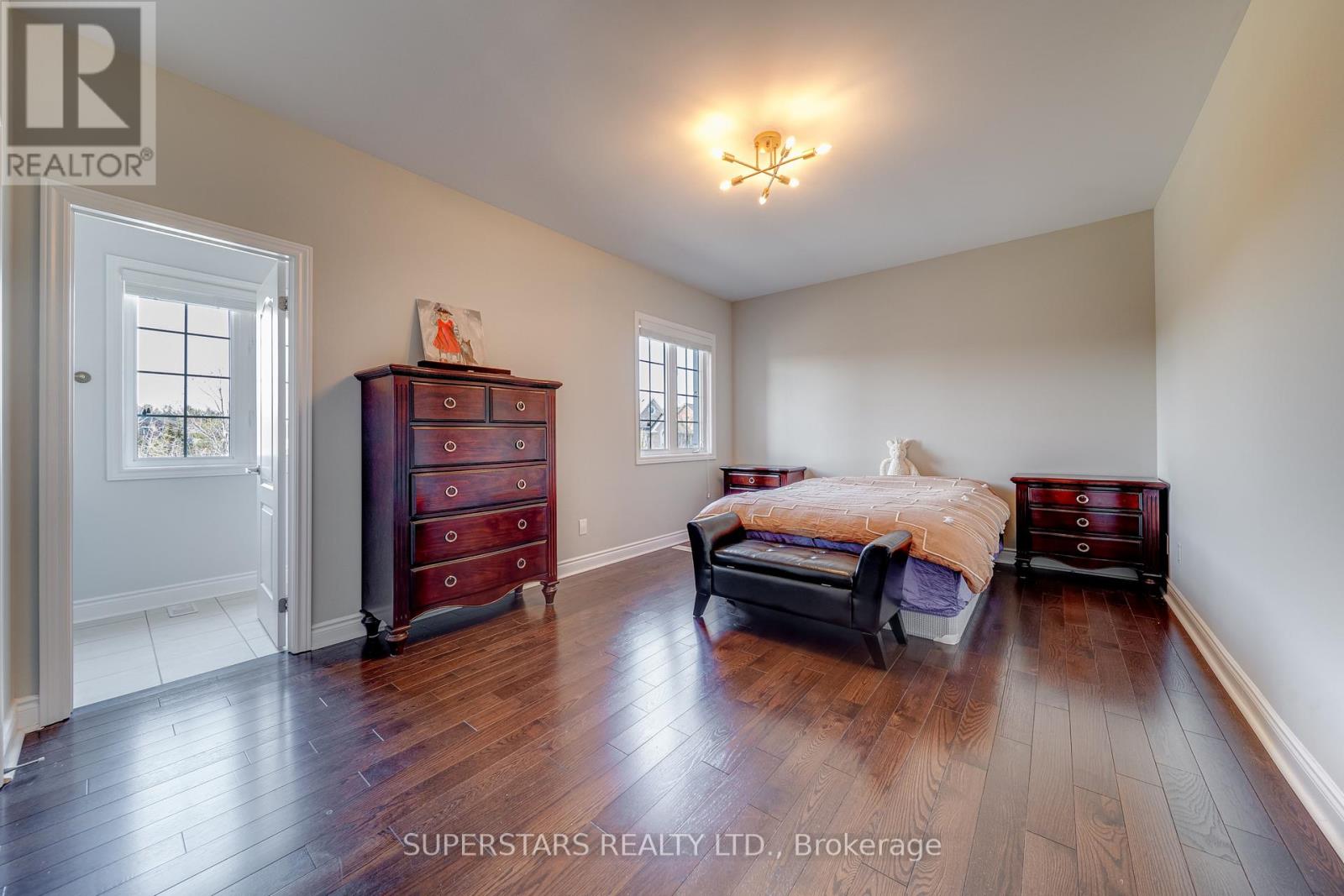 1070 Wilbur Pipher Circle, Newmarket, Ontario  L3X 3H7 - Photo 29 - N12981476