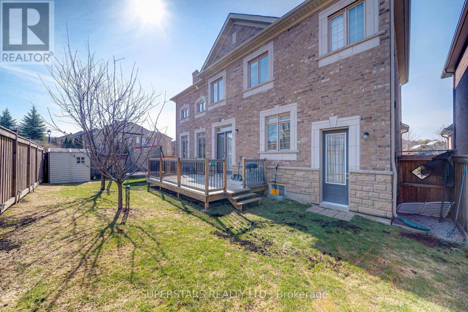 1070 Wilbur Pipher Circle, Newmarket, Ontario  L3X 3H7 - Photo 33 - N12981476