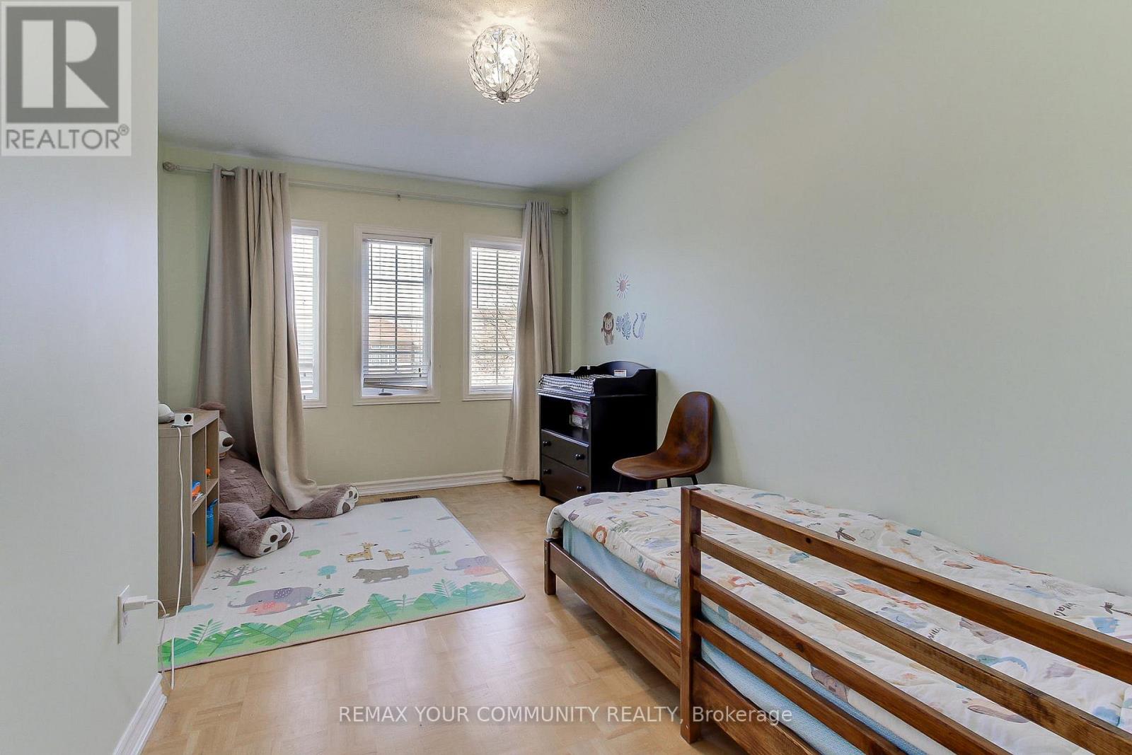 45 Harmony Road, Vaughan, Ontario  L4K 5G5 - Photo 15 - N12981480