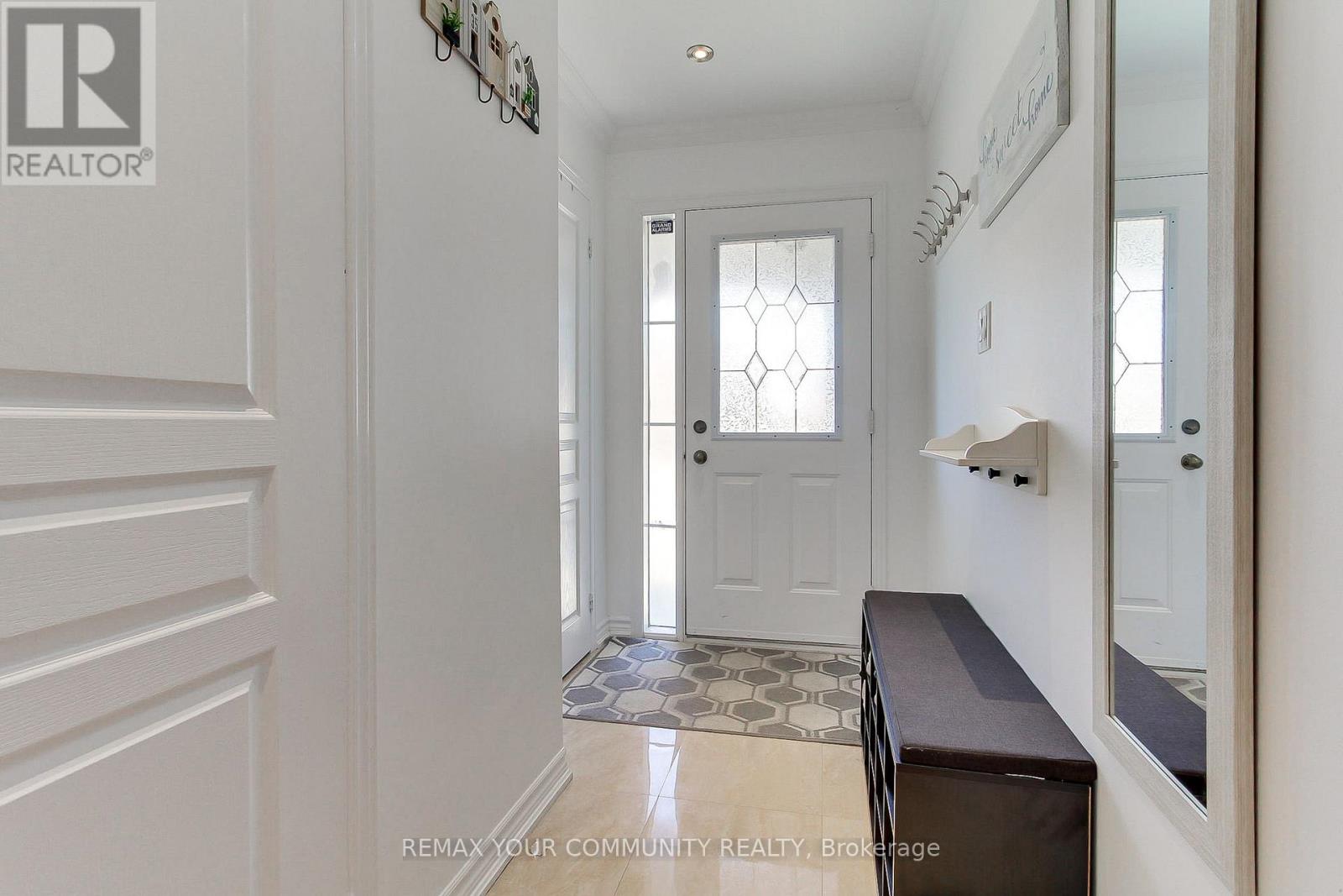 45 Harmony Road, Vaughan, Ontario  L4K 5G5 - Photo 2 - N12981480