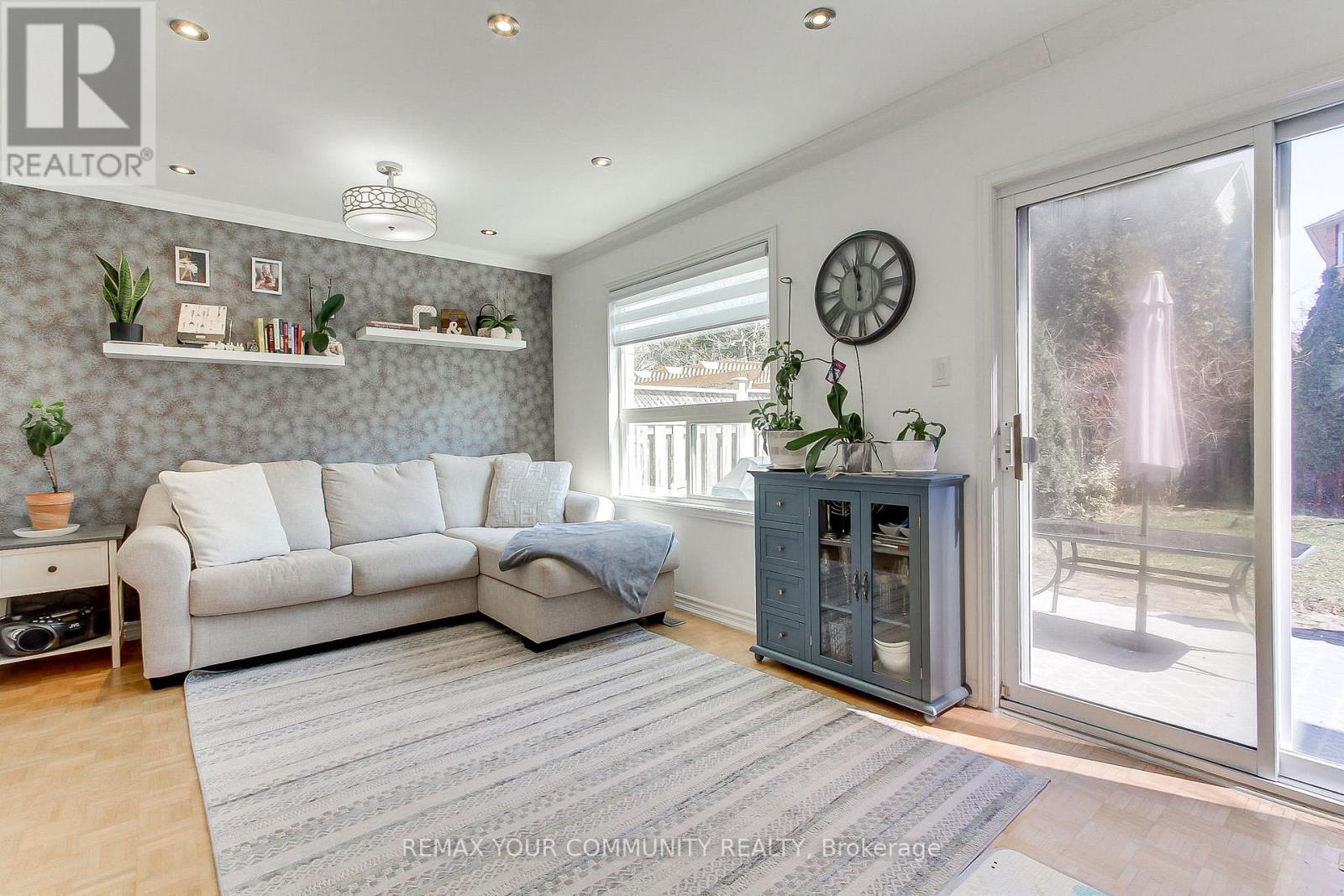 45 Harmony Road, Vaughan, Ontario  L4K 5G5 - Photo 8 - N12981480