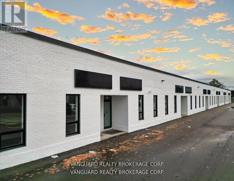 1-2 - 132 Jardin Drive, Vaughan, Ontario  L4K 1X9 - Photo 2 - N12981492