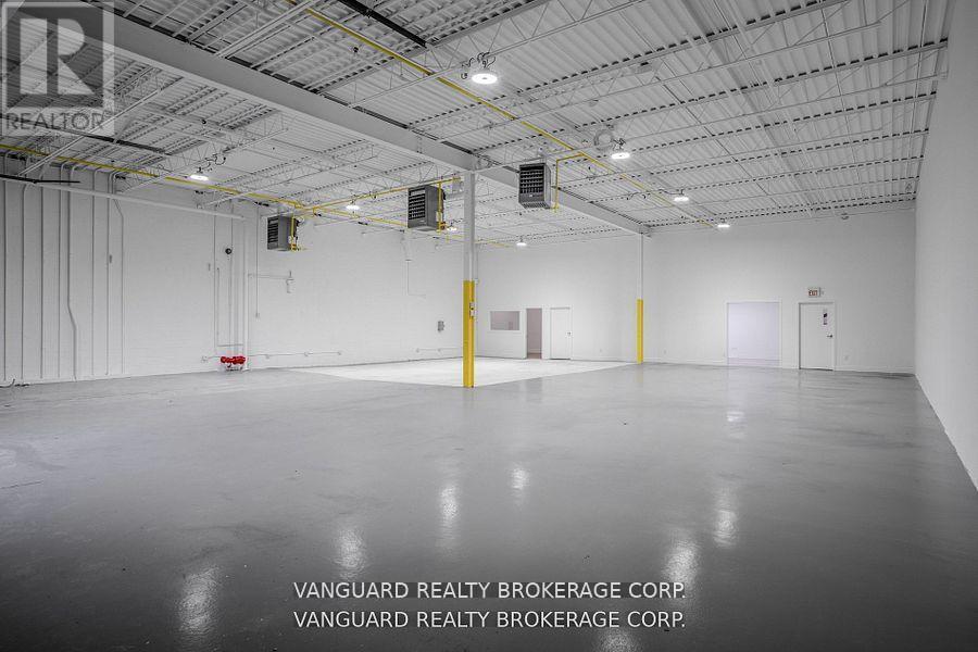 1-2 - 132 Jardin Drive, Vaughan, Ontario  L4K 1X9 - Photo 8 - N12981492