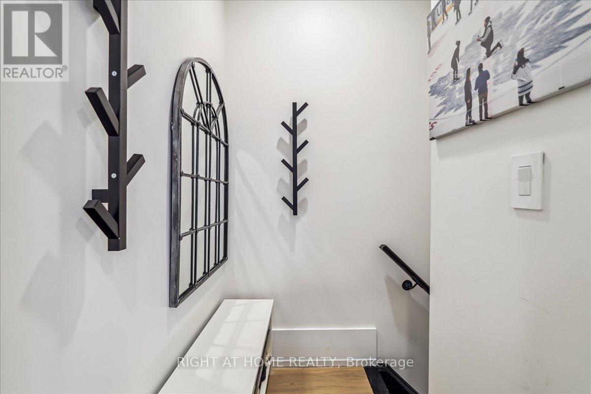 14 - 105 Kayla Crescent, Vaughan, Ontario  L6A 4W3 - Photo 5 - N12981496