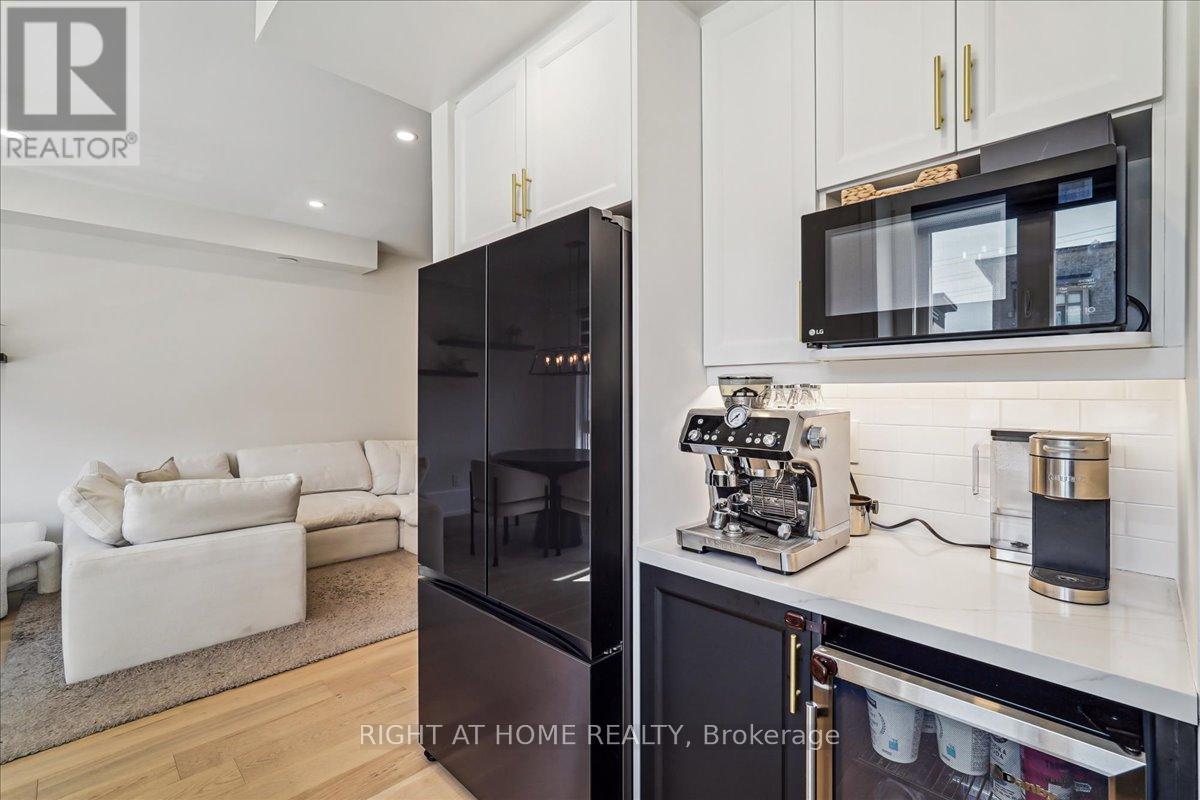 14 - 105 Kayla Crescent, Vaughan, Ontario  L6A 4W3 - Photo 8 - N12981496