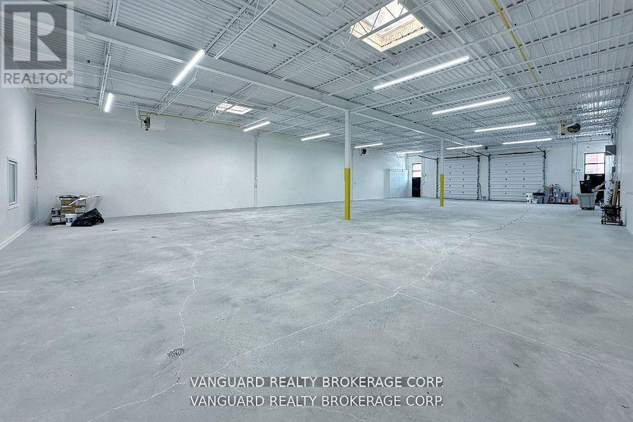 8-9 - 132 Jardin Drive, Vaughan, Ontario  L4K 1X9 - Photo 10 - N12981500