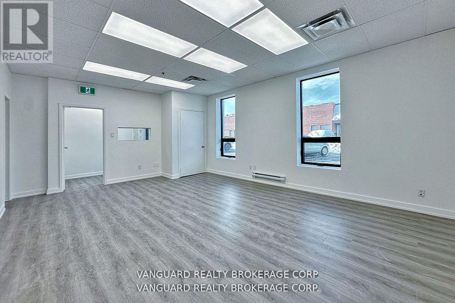 8-9 - 132 Jardin Drive, Vaughan, Ontario  L4K 1X9 - Photo 7 - N12981500