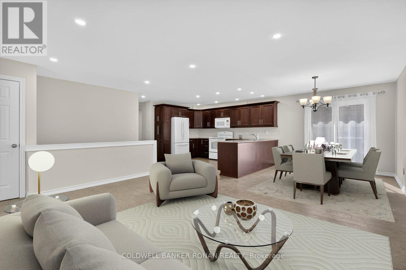 118 Queen Street, Bradford West Gwillimbury (Bradford), Ontario  L3Z 1L3 - Photo 4 - N12981538