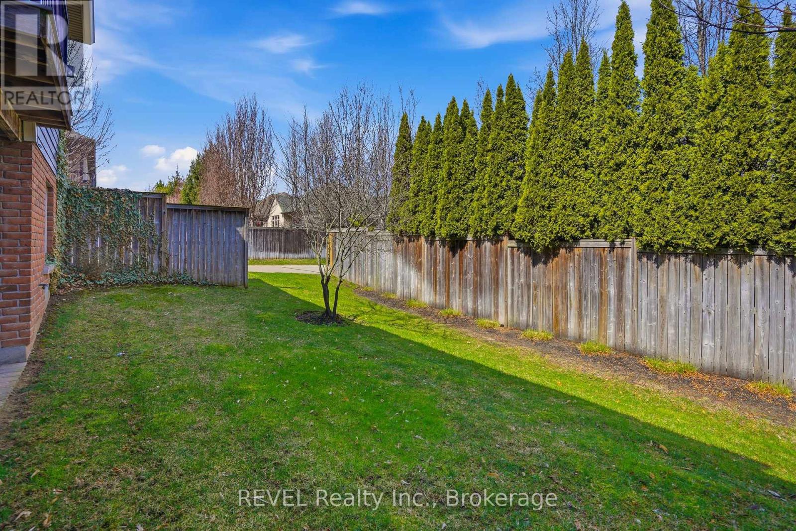 20 Crimson Drive, Niagara-On-The-Lake (St. Davids), Ontario L0S 1P0 - Photo 38 - X12971740