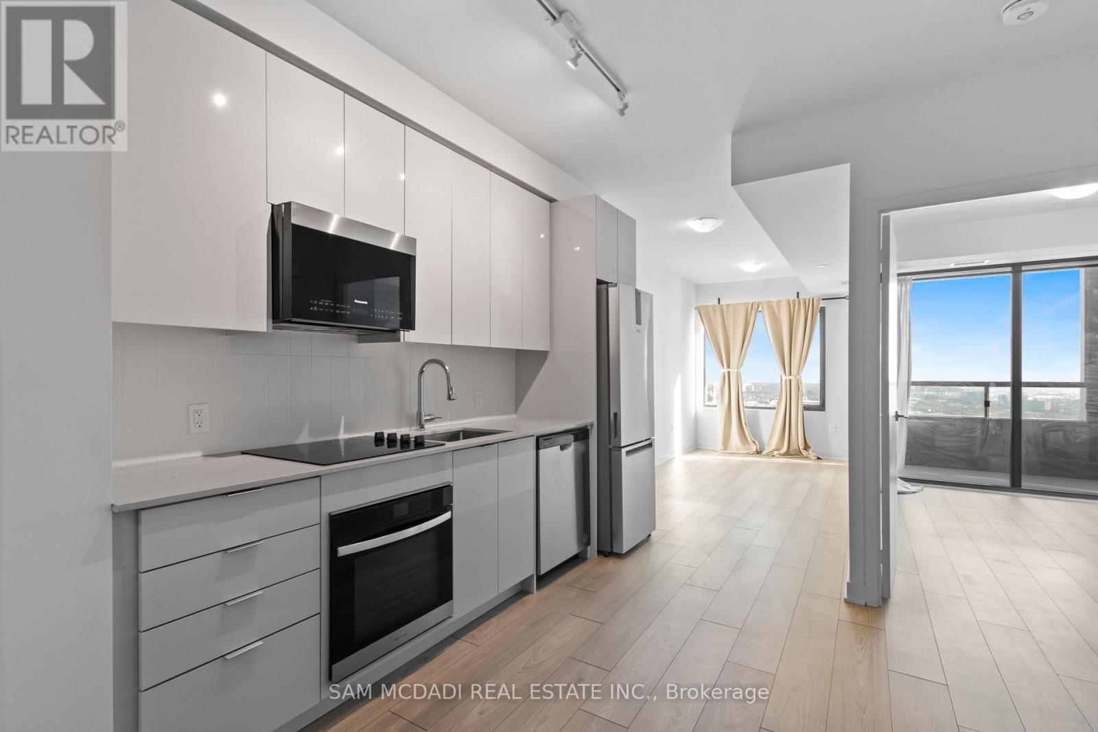 3704 - 2920 Highway 7, Vaughan, Ontario  L4K 0P4 - Photo 10 - N12981594