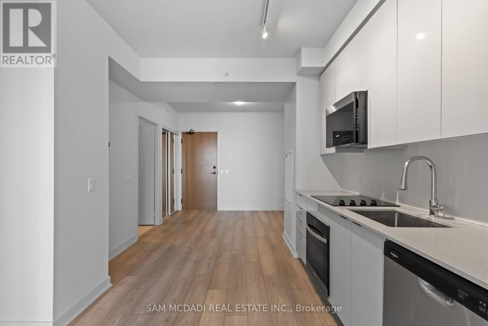 3704 - 2920 Highway 7, Vaughan, Ontario  L4K 0P4 - Photo 8 - N12981594