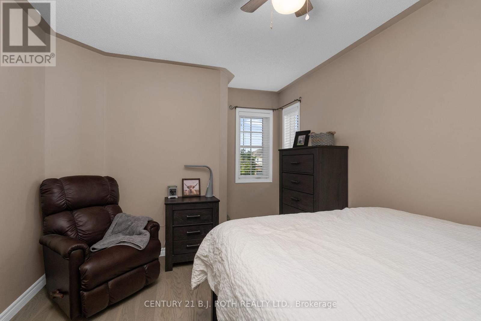 35 Mccann Lane, Essa (Angus), Ontario  L0M 1B4 - Photo 17 - N12981600