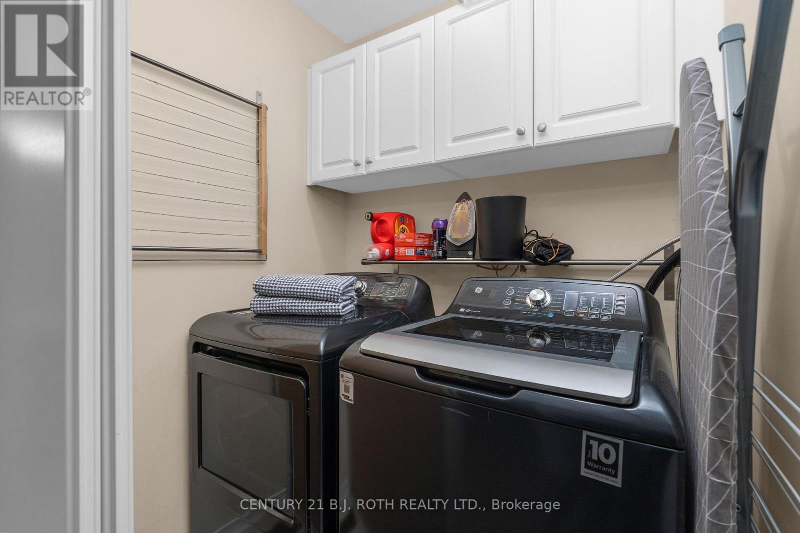 35 Mccann Lane, Essa (Angus), Ontario  L0M 1B4 - Photo 26 - N12981600