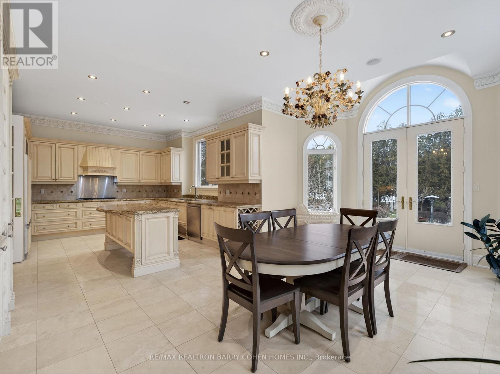 65 Thornbank Road, Vaughan, Ontario  L4J 2A1 - Photo 11 - N12981646