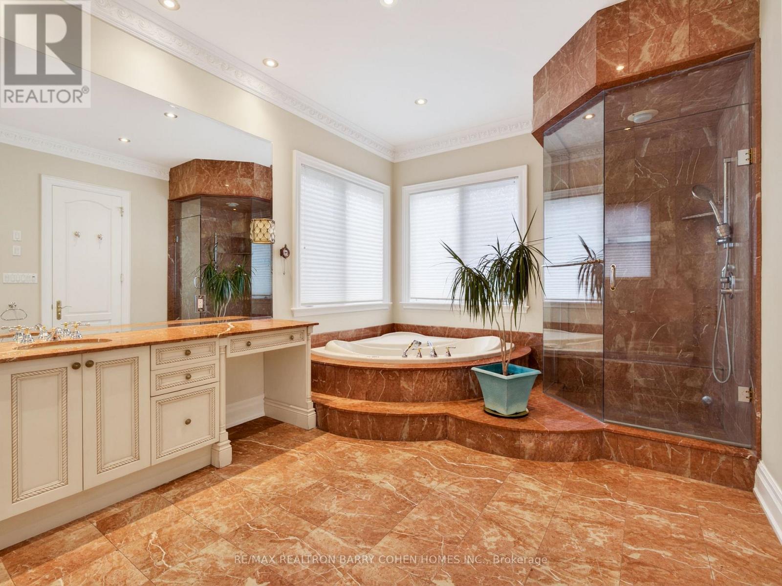 65 Thornbank Road, Vaughan, Ontario  L4J 2A1 - Photo 13 - N12981646