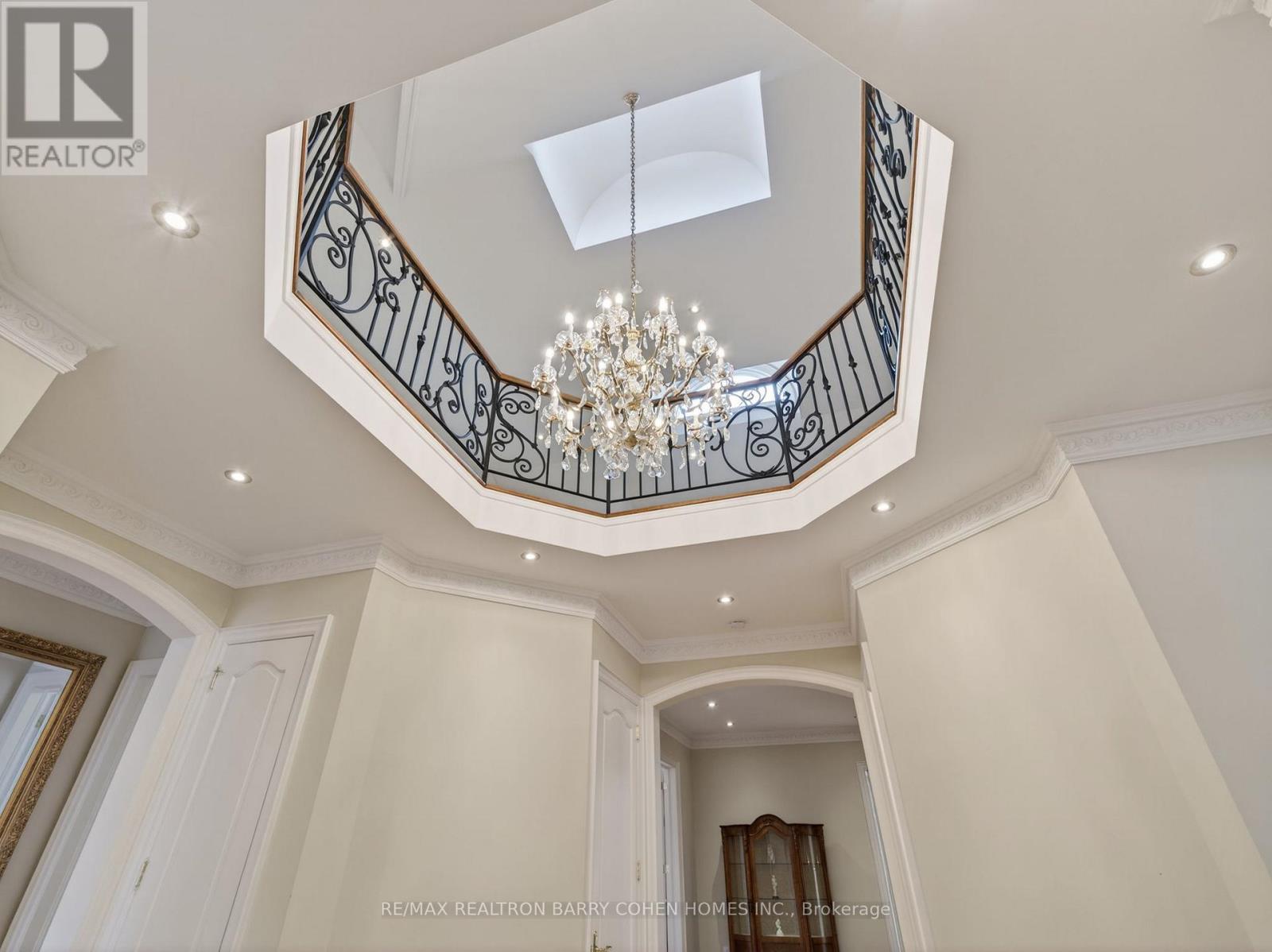 65 Thornbank Road, Vaughan, Ontario  L4J 2A1 - Photo 4 - N12981646