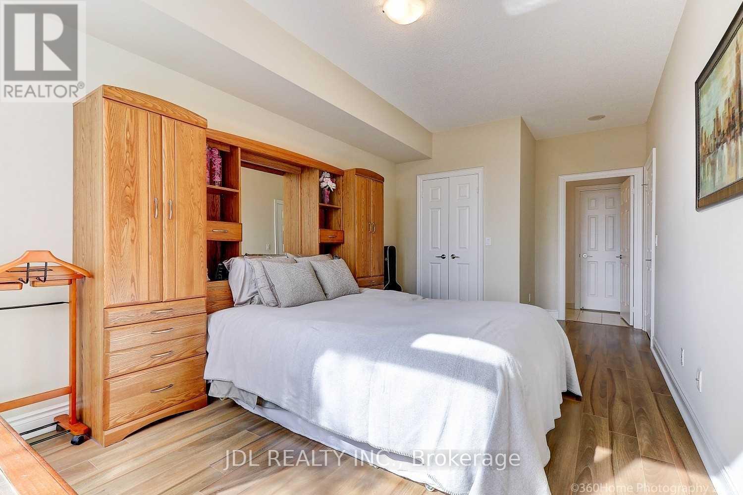 166 - 23 Cox Boulevard, Markham, Ontario  L3R 7Z9 - Photo 18 - N12981652