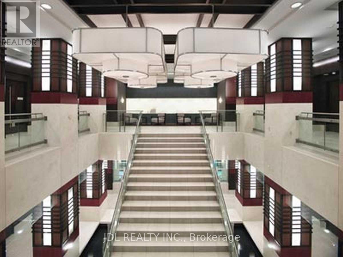 166 - 23 Cox Boulevard, Markham, Ontario  L3R 7Z9 - Photo 4 - N12981652