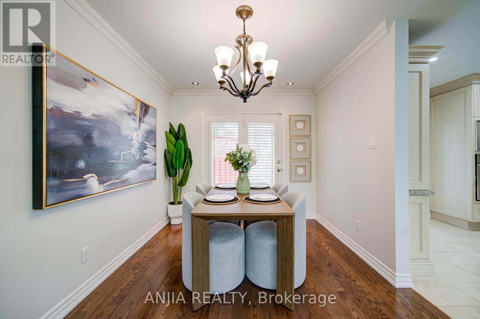 70 Briarwood Road, Markham, Ontario  L3R 2X3 - Photo 13 - N12981678