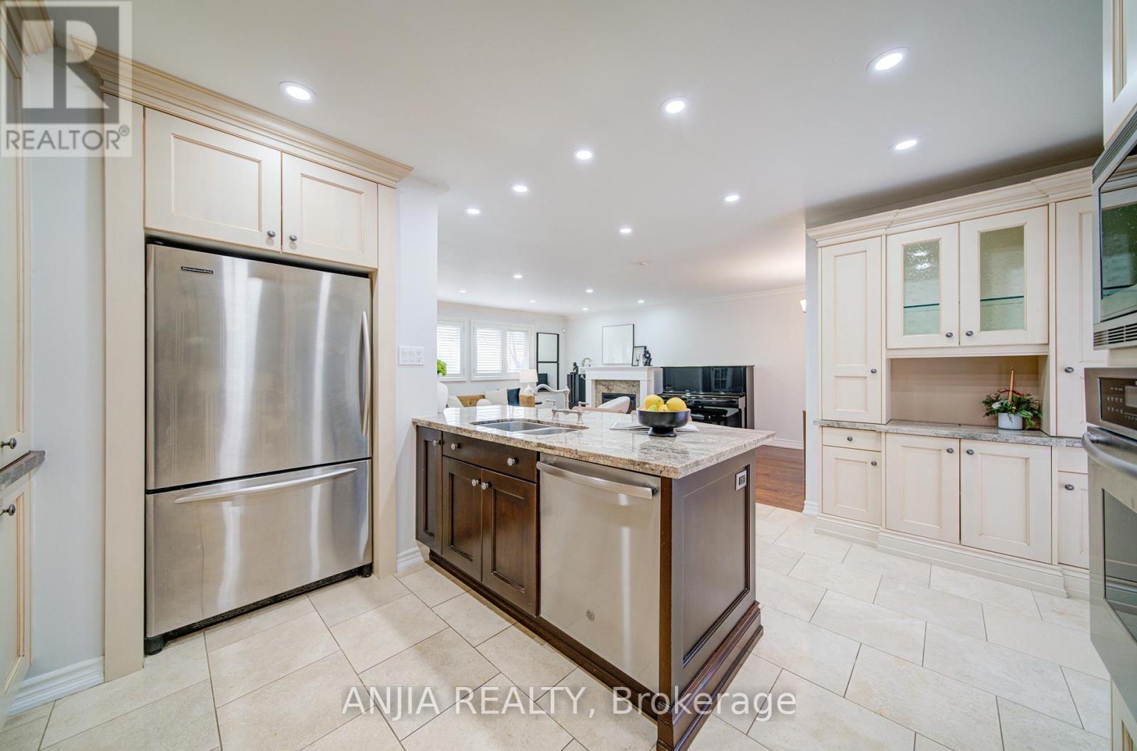 70 Briarwood Road, Markham, Ontario  L3R 2X3 - Photo 19 - N12981678