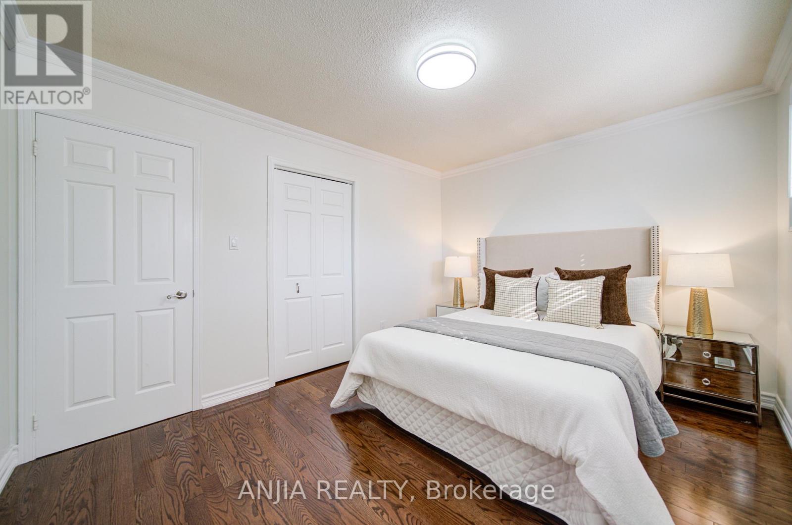 70 Briarwood Road, Markham, Ontario  L3R 2X3 - Photo 22 - N12981678