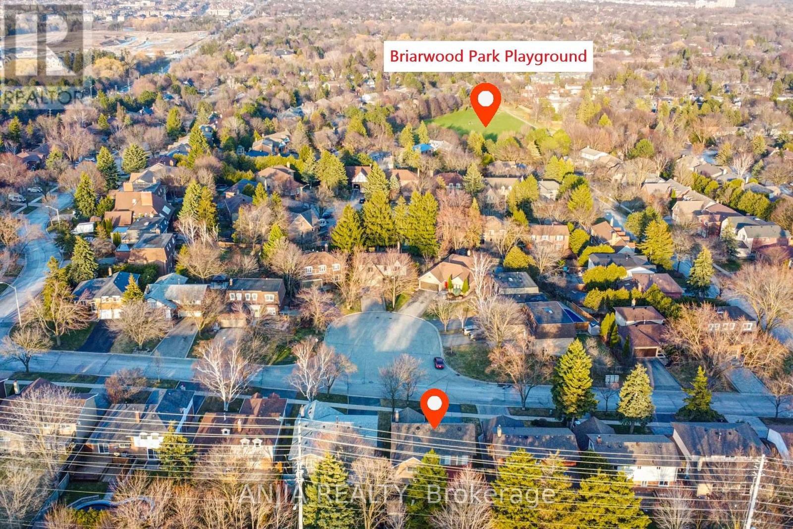 70 Briarwood Road, Markham, Ontario  L3R 2X3 - Photo 3 - N12981678