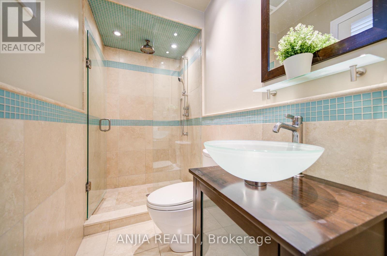 70 Briarwood Road, Markham, Ontario  L3R 2X3 - Photo 30 - N12981678