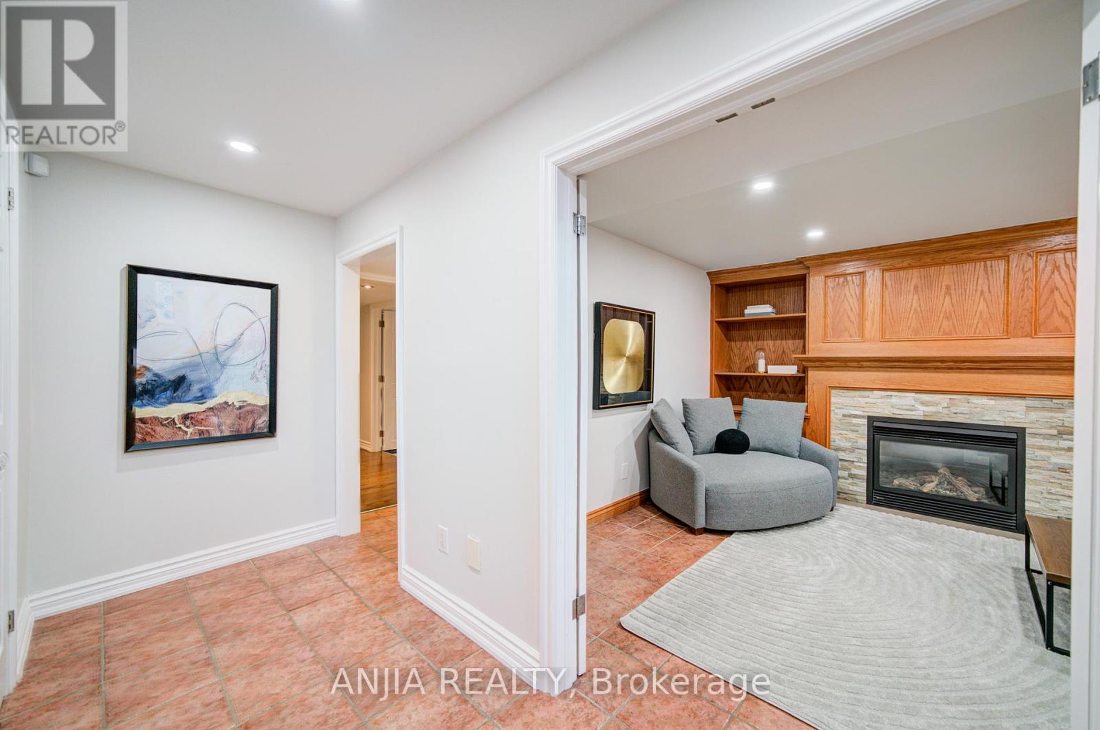 70 Briarwood Road, Markham, Ontario  L3R 2X3 - Photo 32 - N12981678