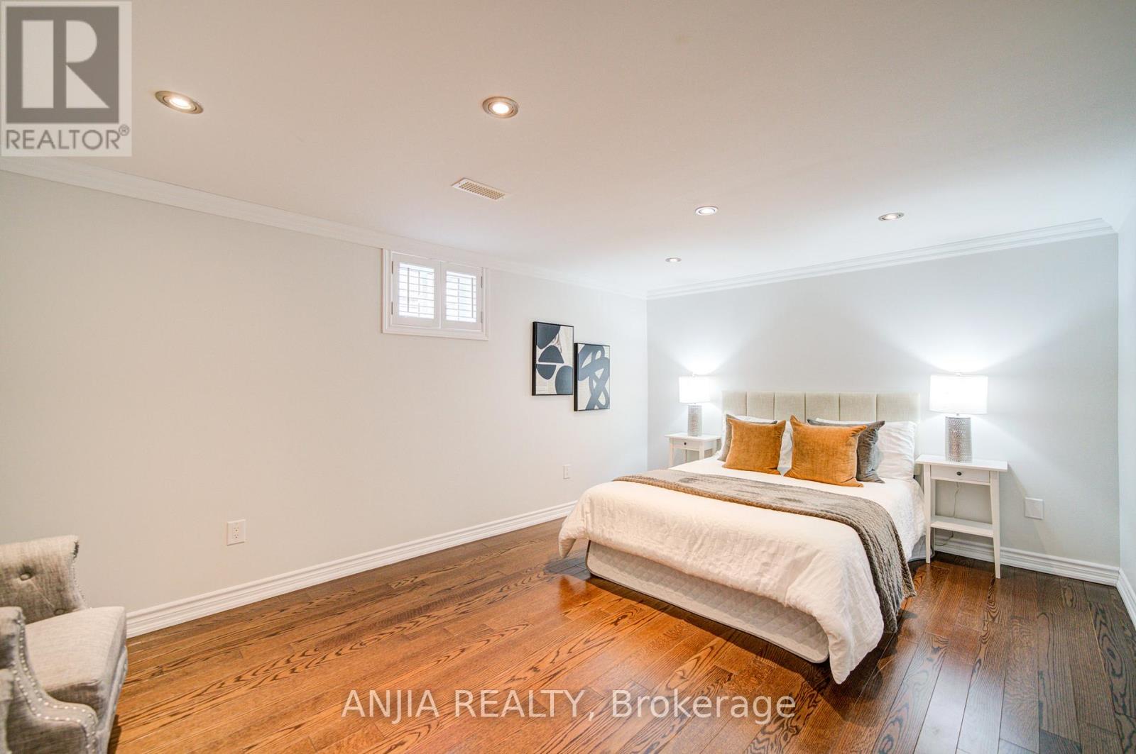 70 Briarwood Road, Markham, Ontario  L3R 2X3 - Photo 36 - N12981678