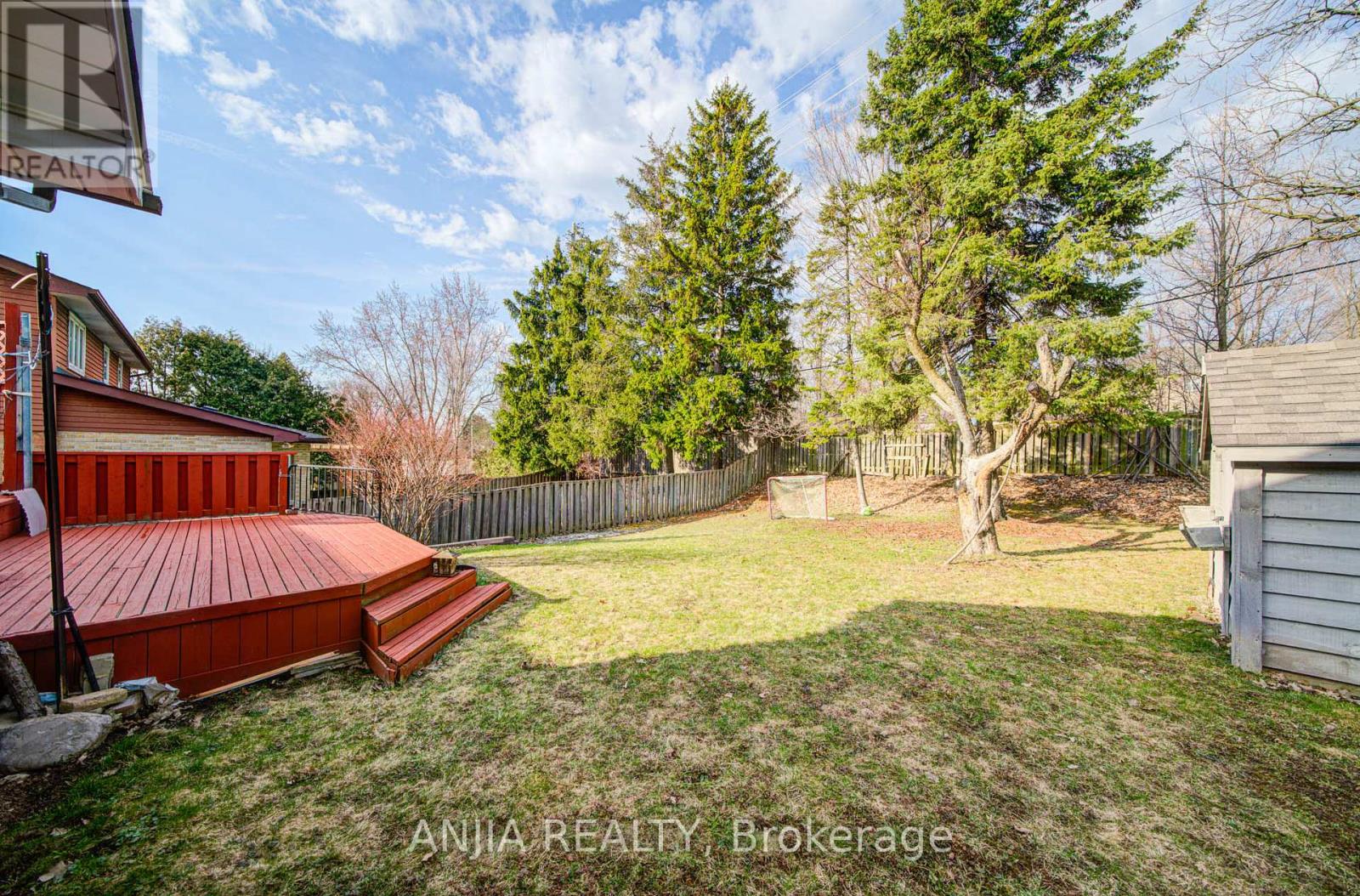 70 Briarwood Road, Markham, Ontario  L3R 2X3 - Photo 42 - N12981678