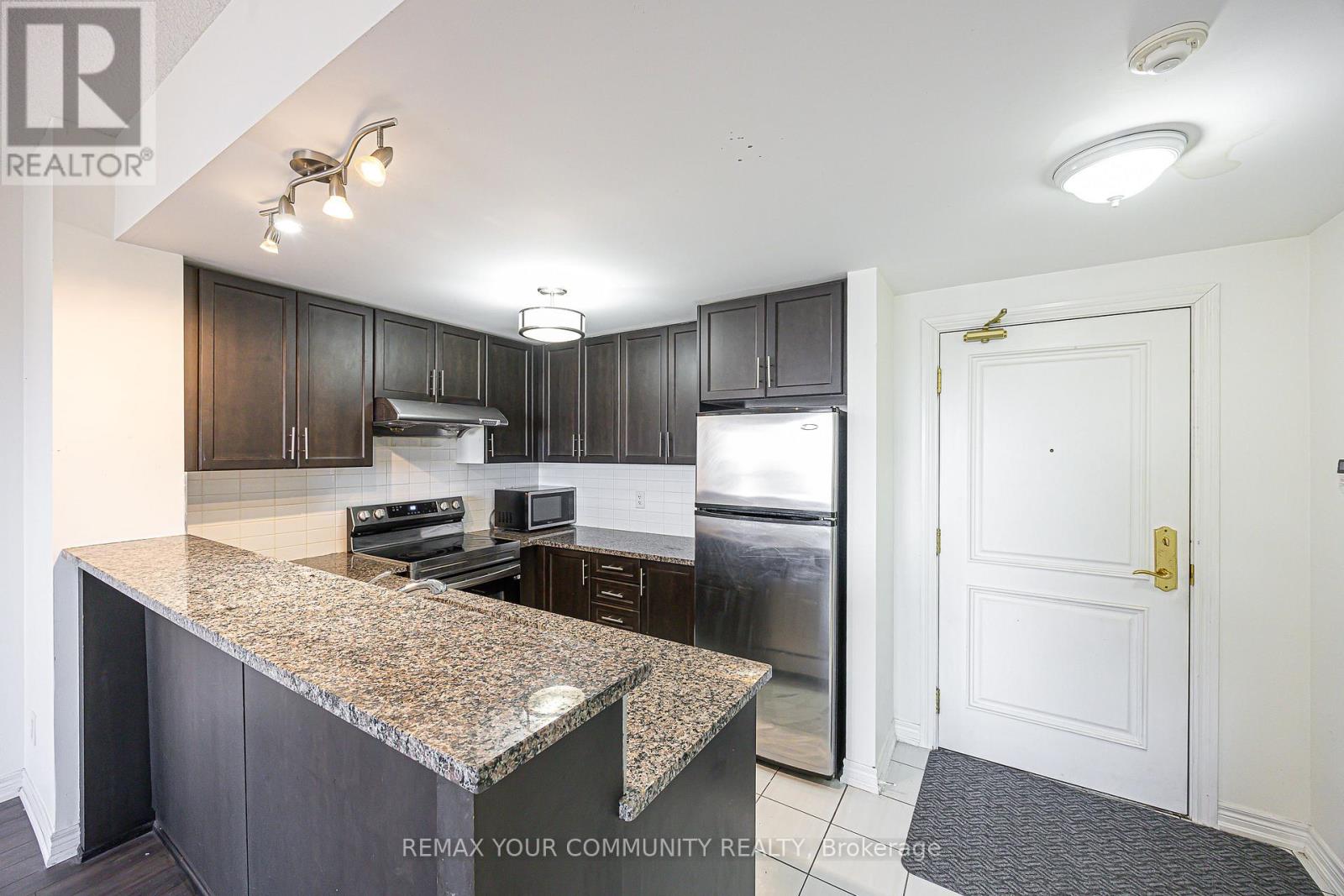 1007 - 9245 Jane Street, Vaughan, Ontario  L6A 0J9 - Photo 8 - N12981686