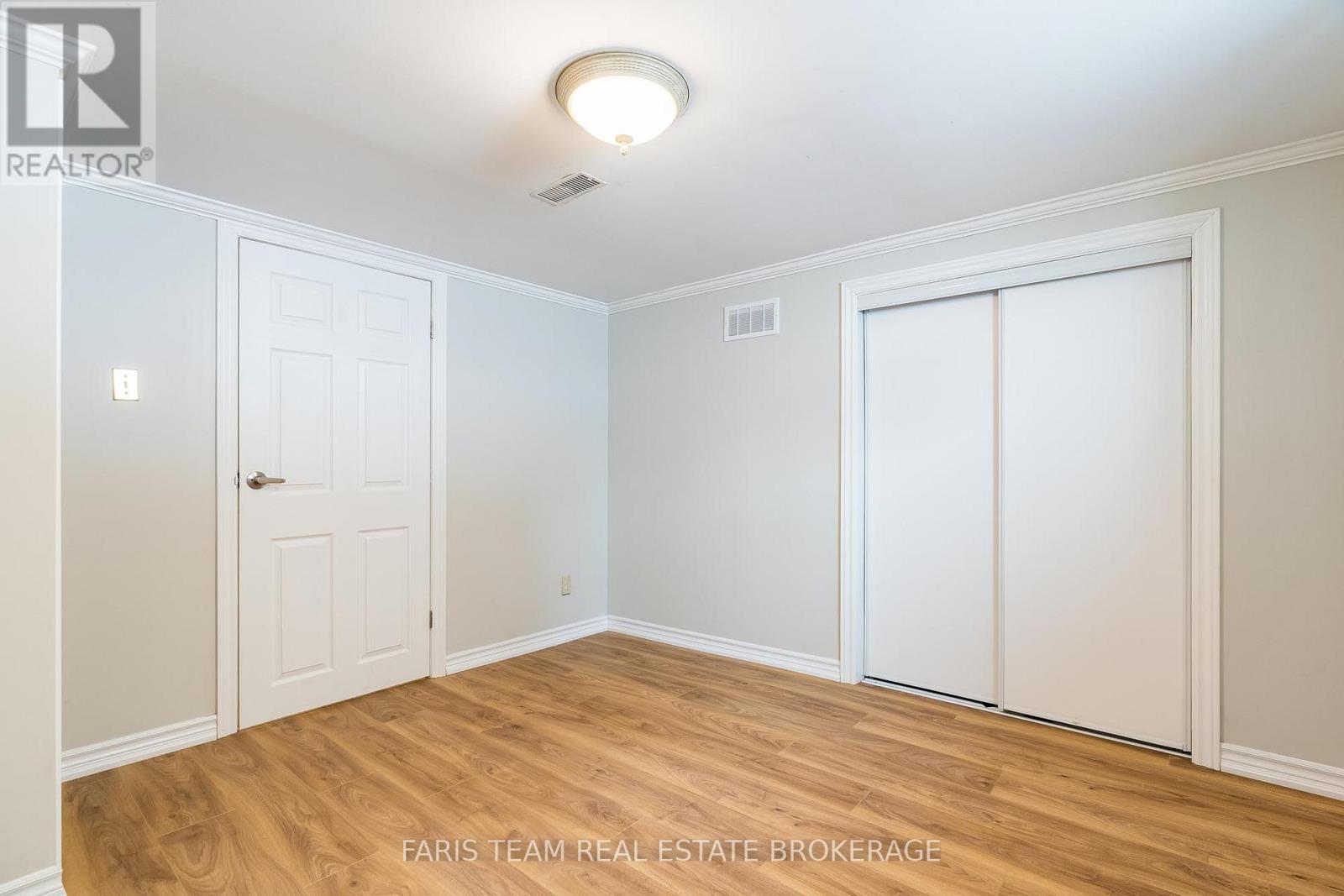 18 Newton Street, Barrie, Ontario  L4M 3N3 - Photo 29 - S12981316