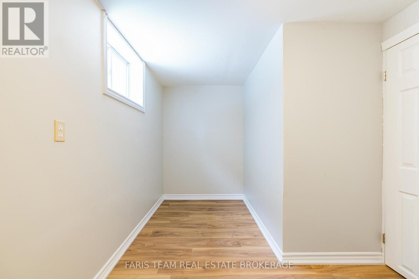 18 Newton Street, Barrie, Ontario  L4M 3N3 - Photo 31 - S12981316