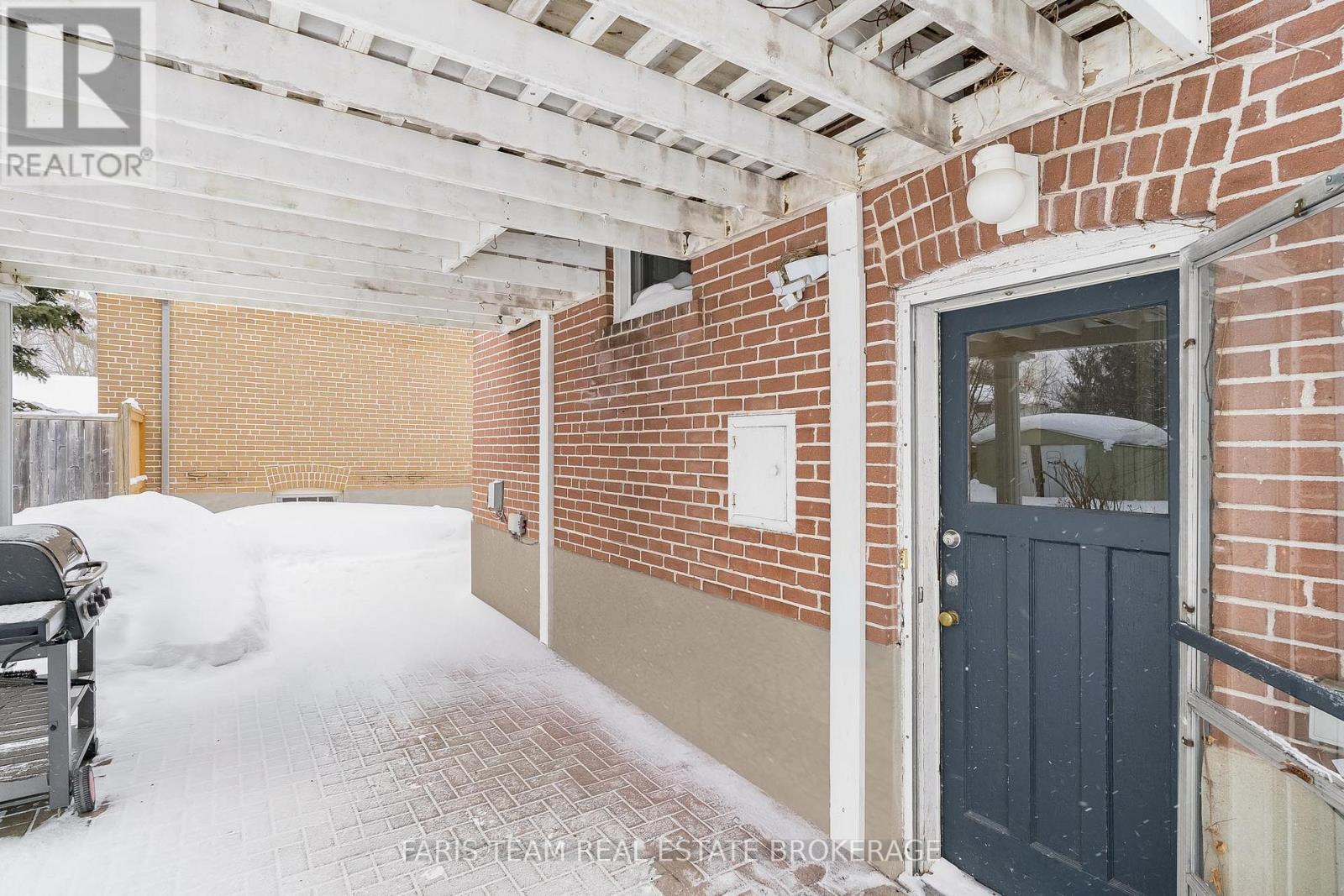 18 Newton Street, Barrie, Ontario  L4M 3N3 - Photo 36 - S12981316