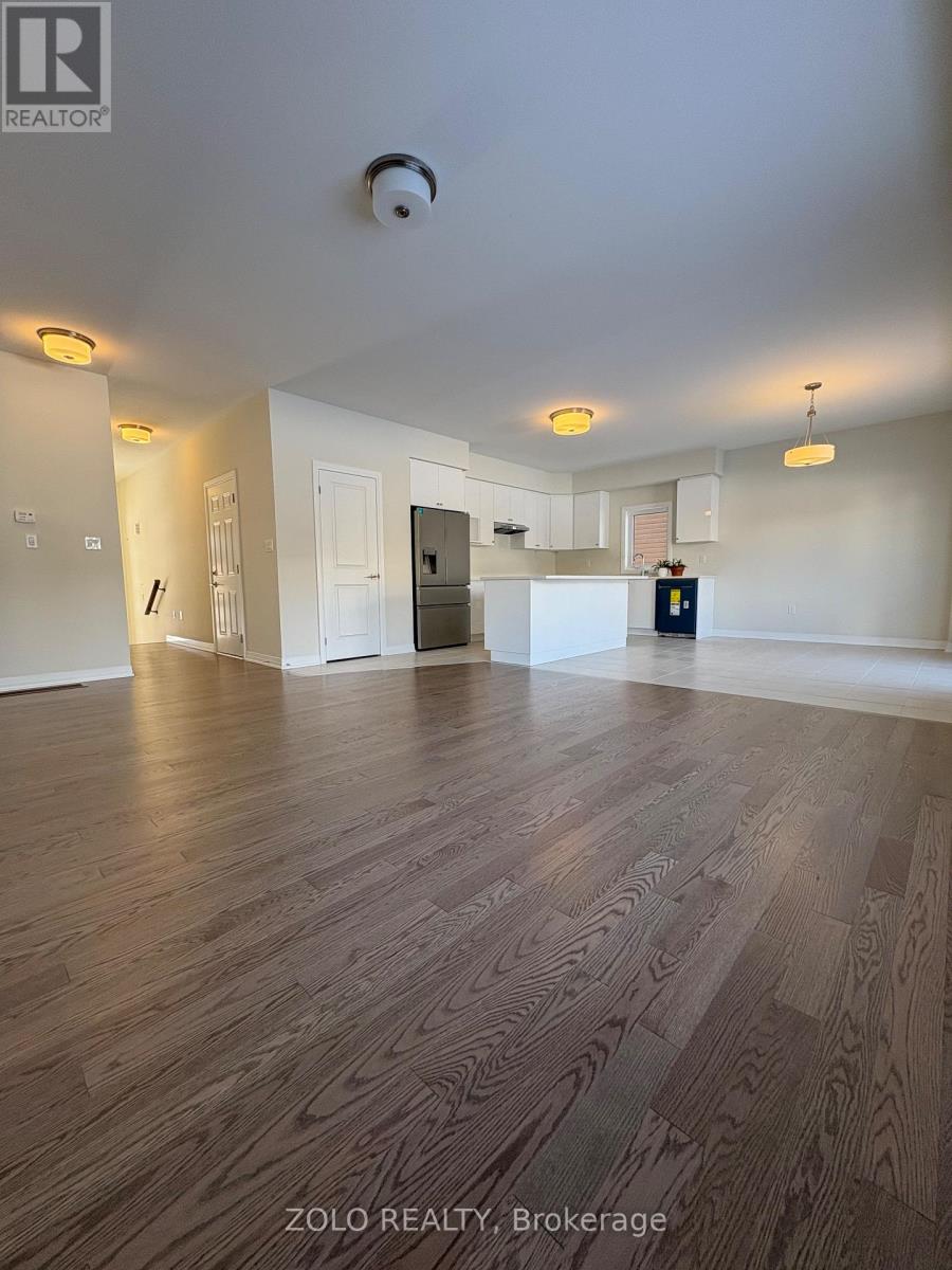 3172 Searidge Street, Severn (West Shore), Ontario  L3V 8R1 - Photo 11 - S12981510