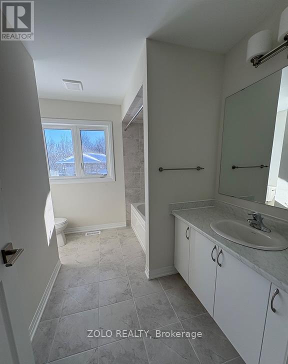 3172 Searidge Street, Severn (West Shore), Ontario  L3V 8R1 - Photo 22 - S12981510