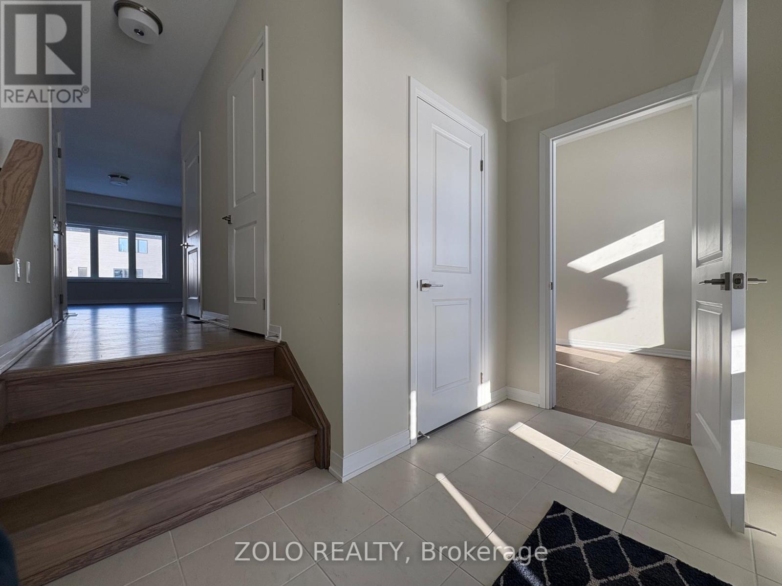 3172 Searidge Street, Severn (West Shore), Ontario  L3V 8R1 - Photo 5 - S12981510